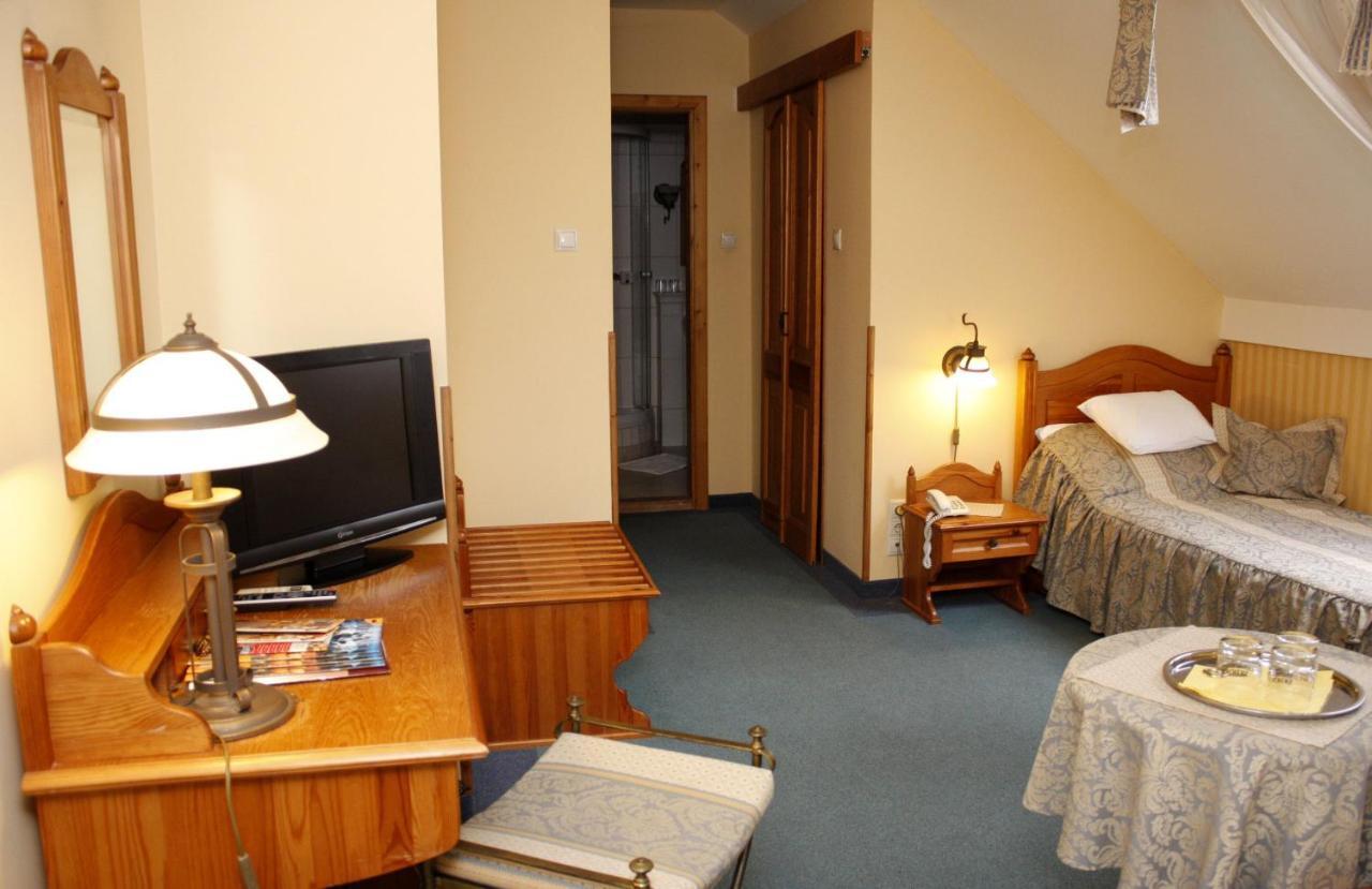 Levay Villa Hotel Miskolc Zimmer foto